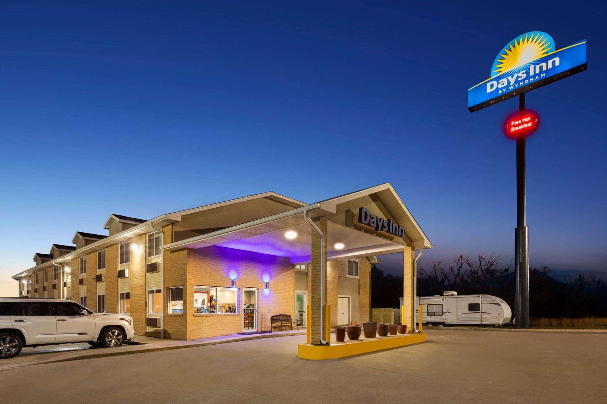 Days Inn By Wyndham Огалала Екстериор снимка
